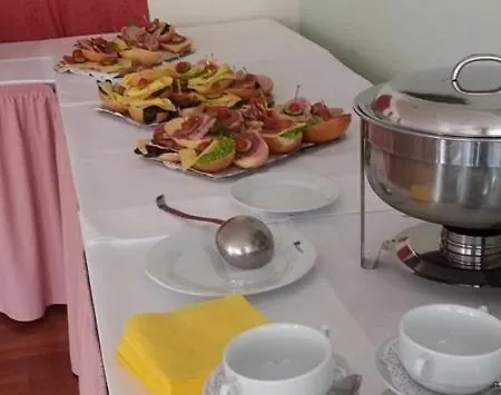 Waldhotel Отель Зелов